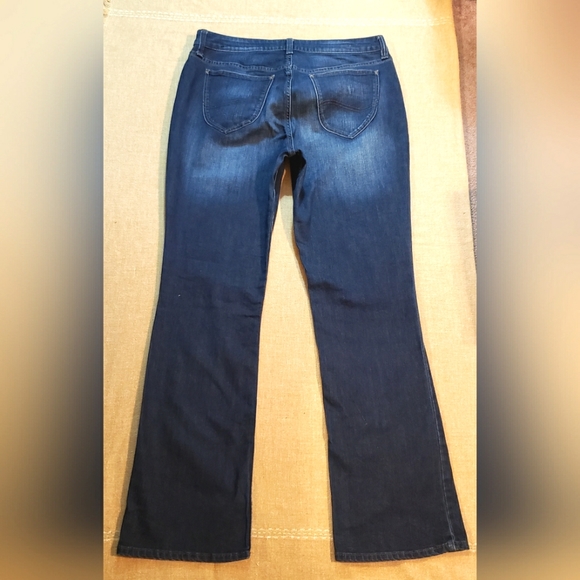 Lee Riders Womens Size 12 M Pockets Mid Rise Bootcut Denim Blue Jeans - Picture 3 of 10